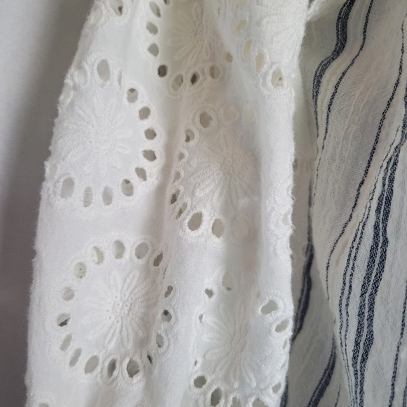 Sundance Quiet Allure Off Shoulder Eyelet Tassels Boho 3/4 Sleeve Top Size L - Picture 2 of 8